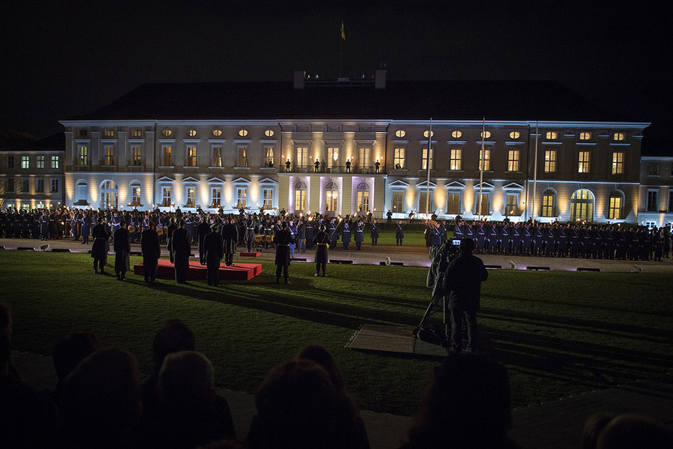 Serenade des Großen Zapfenstreiches anlässlich der Verabschiedung von Bundespräsident Joachim Gauck mit dem Großen Zapfenstreich