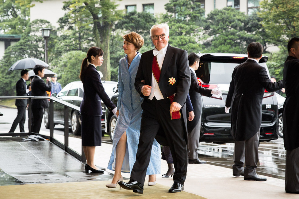 Federal President Frank-Walter Steinmeier and Elke Büdenbender arrive at the palace for the ceremony of the Enthronement of Emperor Naruhito and Empress Masako of Japan