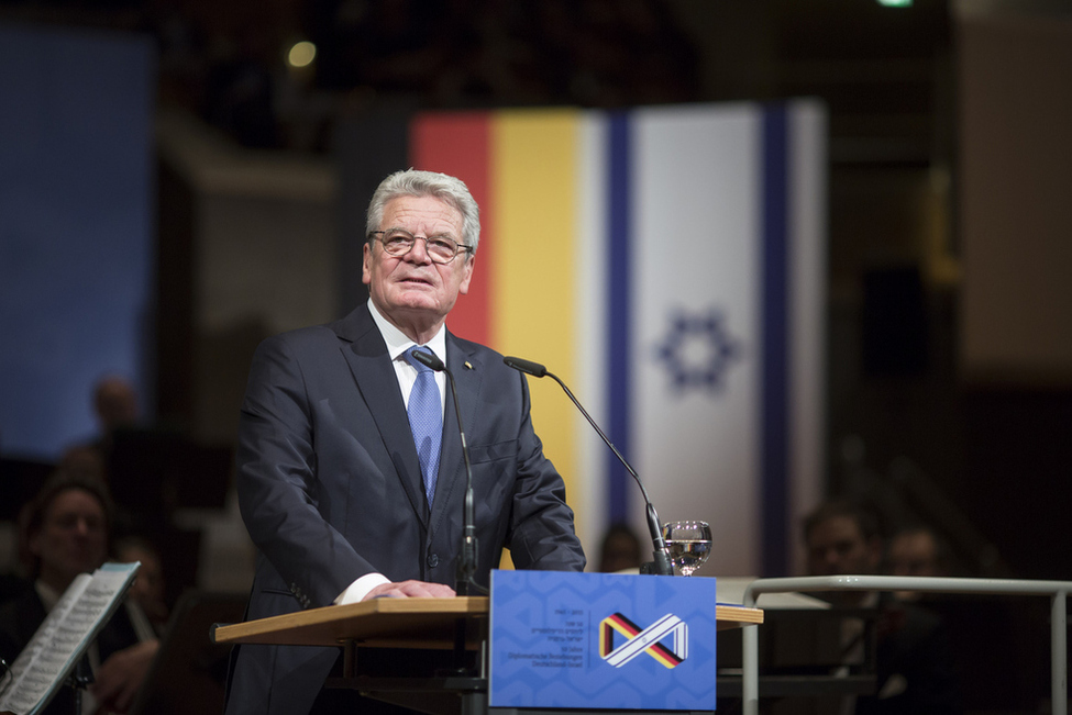 Federal President Joachim Gauck during his speech at the ceremony '50 Years of German-Israeli  Diplomatic Relations' at the Berlin Philharmonic on the occasion of the visit by the President of Israel 