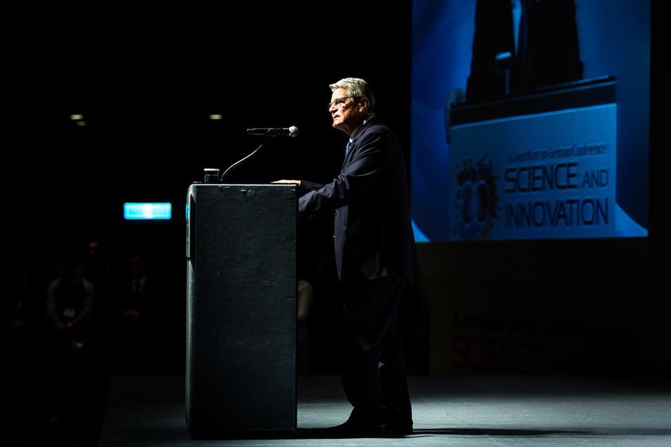 Federal President Joachim Gauck holds a speech at the opening of the joint Korean-German Conference 'Science and Innovation' in Seoul on the occasion of his state visit to the Republic of Korea