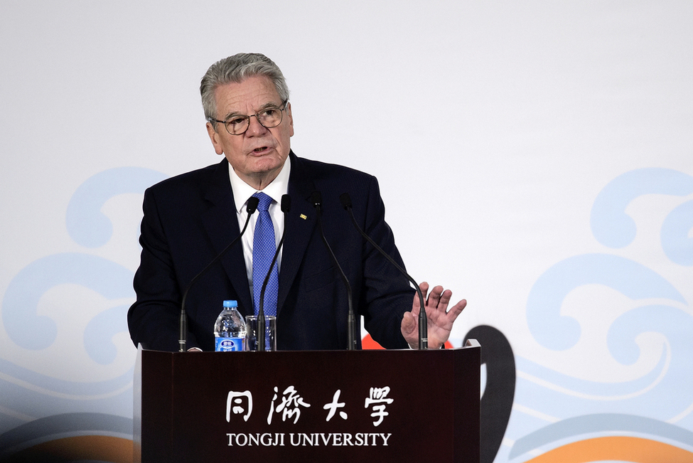 Federal President Joachim Gauck holds a speech in the auditorium of the Tongji-University in Shanghai on the occasion of the state visit to the People’s Republic of China