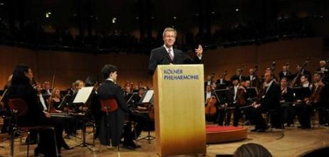 Bundespräsident Christian Wulff am Rednerpult der Kölner Philharmonie