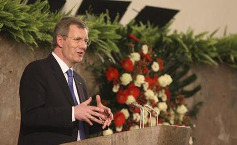 Bundespräsident Christian Wulff spricht in der Frankfurter Paulskirche