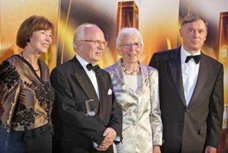 Bundespräsident Horst Köhler mit Friedrich Nowottny, Frau Köhler und Frau Nowottny 