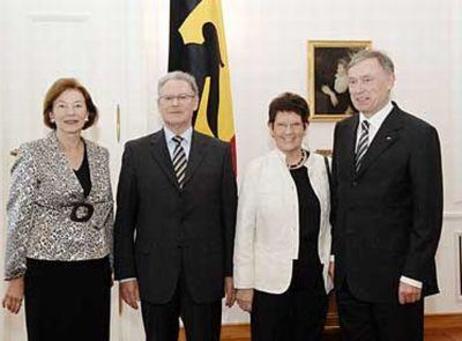 Gruppenbild - Bundespräsident Horst Köhler, Eva Luise Köhler, Rita Süssmuth und Prof. Süssmuth