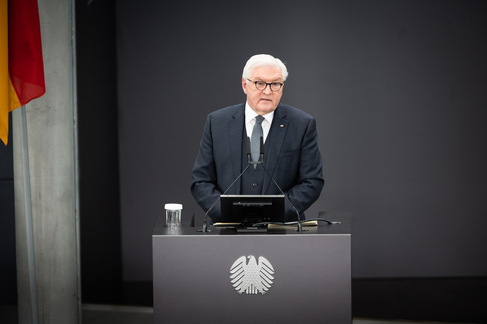 Bundespräsident Frank-Walter Steinmeier hält nach seiner Wiederwahl durch die 17. Bundesversammlung am 13. Februar 2022 im Paul-Löbe-Haus eine Rede vor den Delegierten (© Bundesregierung/Sandra Steins ) Bundespräsident Frank-Walter Steinmeier hält nach seiner Wiederwahl durch die 17. Bundesversammlung am 13. Februar 2022 im Paul-Löbe-Haus eine Rede vor den Delegierten