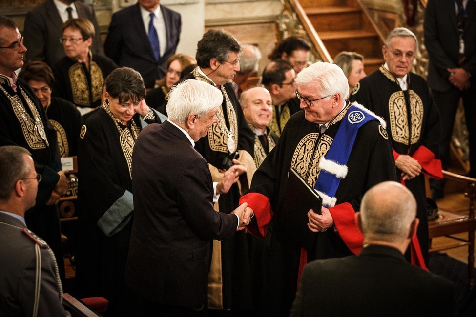 Bundespräsident Frank-Walter Steinmeier bei der Verleihung der Ehrendoktorwürde der Juristischen Fakultät der Universität Athen anlässlich des Staatsbesuchs in der Hellenischen Republik