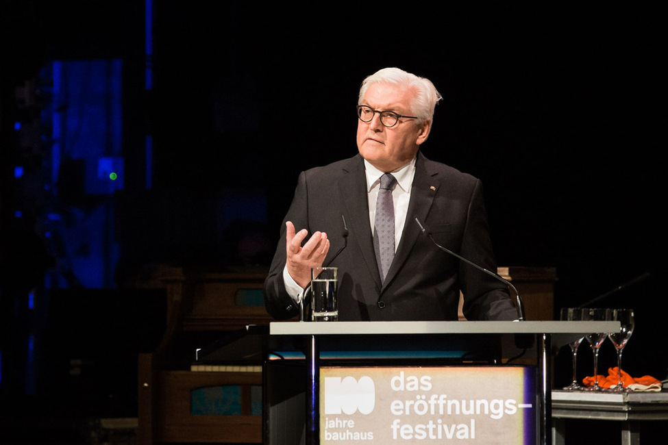 Bundespräsident Frank-Walter Steinmeier bei der Ansprache beim Eröffnungsfestival "100 Jahre Bauhaus" in Berlin