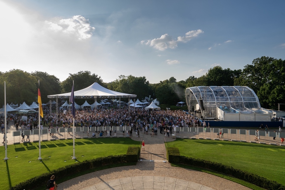 Der Park von Schloss Bellevue während des Bürgerfestes 2019