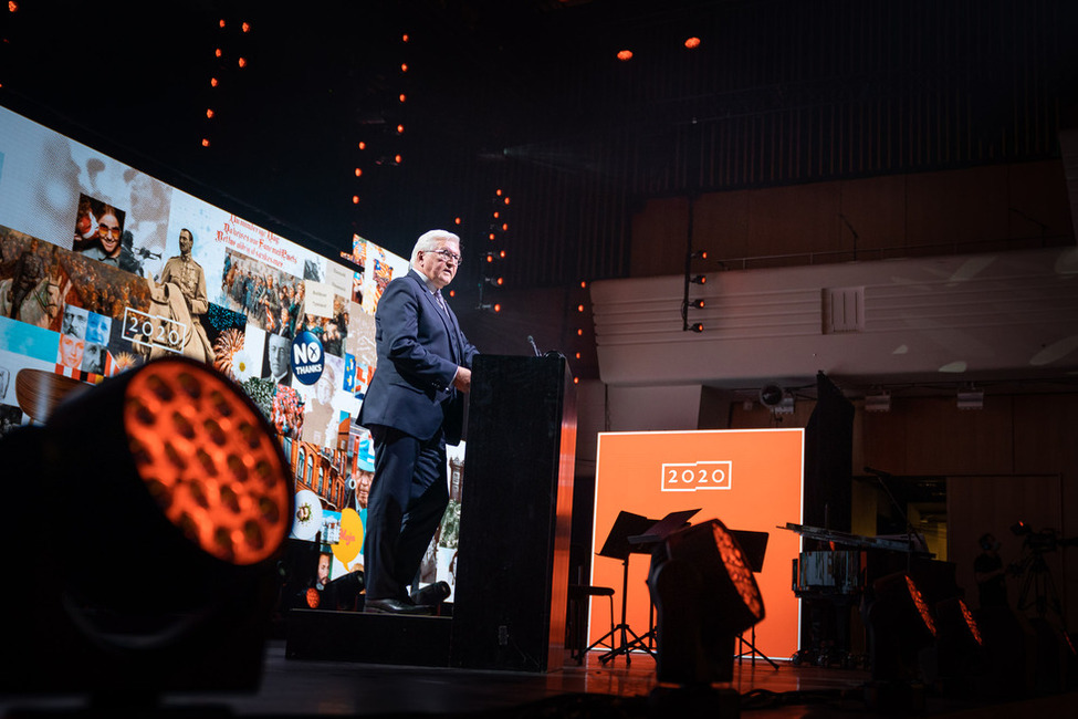 Bundespräsident Frank-Walter Steinmeier hält eine Rede beim Festakt zum 100-jährigen Jubiläum der friedlichen dänisch-deutschen Grenzziehung im Kulturzentrum Alsion in Sonderburg anlässlich seiner Reise nach Dänemark 