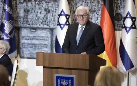 Bundespräsident Frank-Walter Steinmeier hält eine Rede beim Staatsbankett zu Ehren des Bundespräsidenten gegeben vom Präsidenten des Staates Israel, Reuven Rivlin anlässlich des Staatsbesuchs in Israel.