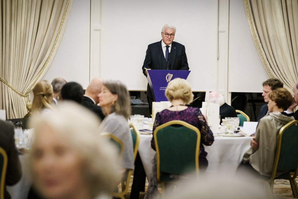 Bundespräsident Frank-Walter Steinmeier hält eine Rede beim Staatsbankett in Dublin während seines Staatsbesuchs in Irland