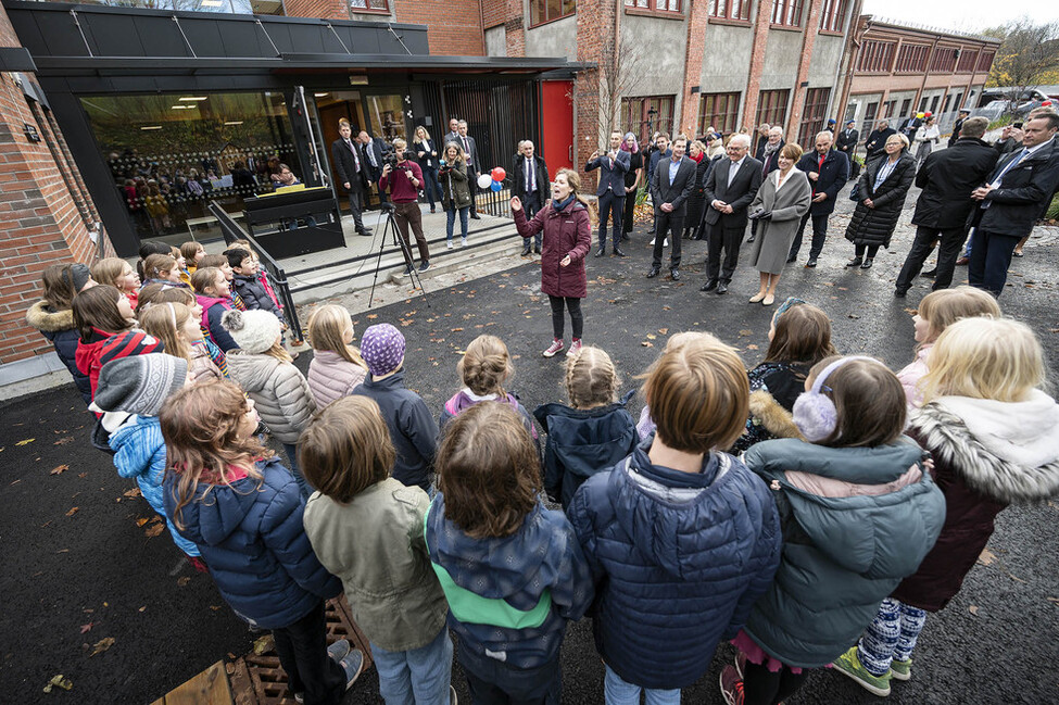 Bundespräsident Frank-Walter Steinmeier und Elke Büdenbender besuchen die Deutsch-Norwegische Schule in Oslo