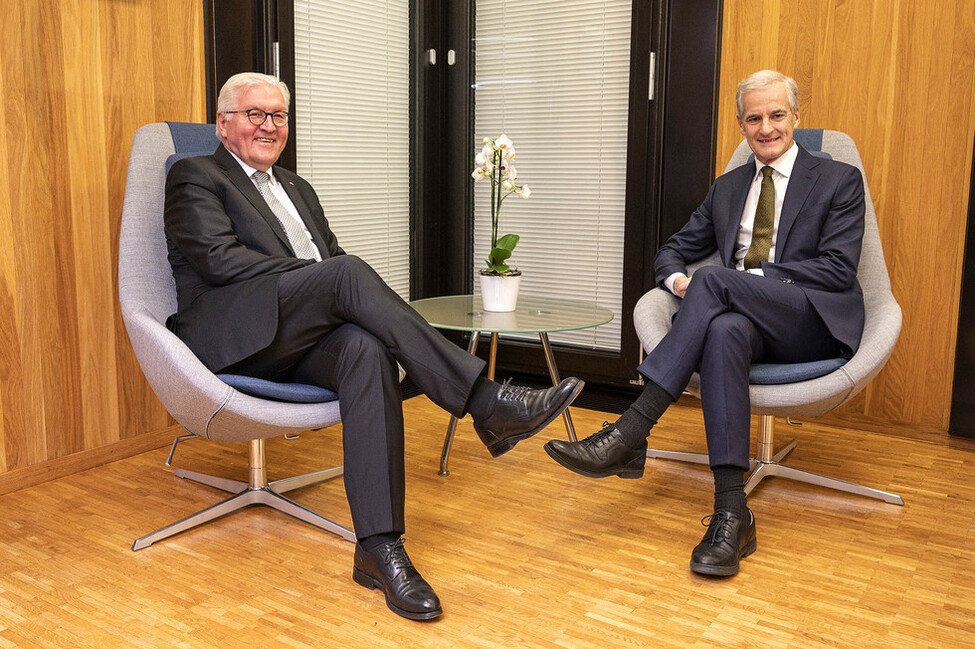 Bundespräsident Steinmeier und der Ministerpräsidenten des Königreiches Norwegen, Jonas Gahr Støre, im Gespräch
