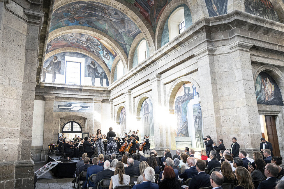 Bundespräsident Frank-Walter Steinmeier beim Besuch eines Konzerts im UNESCO-Weltkulturerbe Hospicio Cabañas in Guadalajara