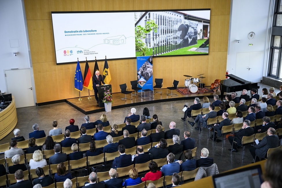 Bundespräsident Steinmeier hält anlässlich der Wiedereröffnung des Theodor-Heuss-Hauses eine Rede im Stuttgarter Rathaus