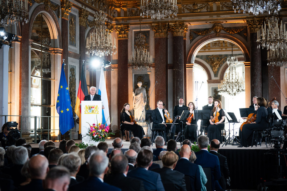 Bundespräsident Steinmeier hält eine Ansprache beim 75. Jahrestag des Verfassungskonvents von Herrenchiemsee