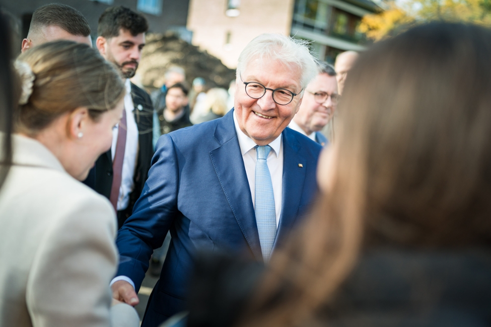 Der Bundespräsident trifft die Menschen in Nordhorn (© Bundesregierung/Denzel) Der Bundespräsident trifft die Menschen in Nordhorn