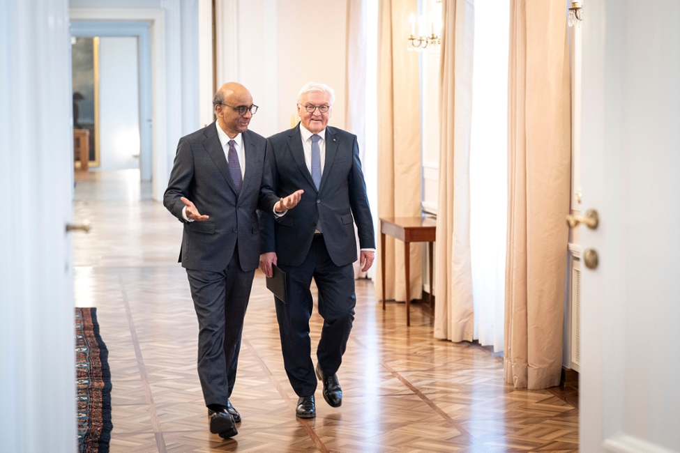 Gespräch mit dem Präsidenten der Republik Singapur, Tharman Shanmugaratnam (© Bundesregierung/Guido Bergmann) Gespräch mit dem Präsidenten der Republik Singapur, Tharman Shanmugaratnam