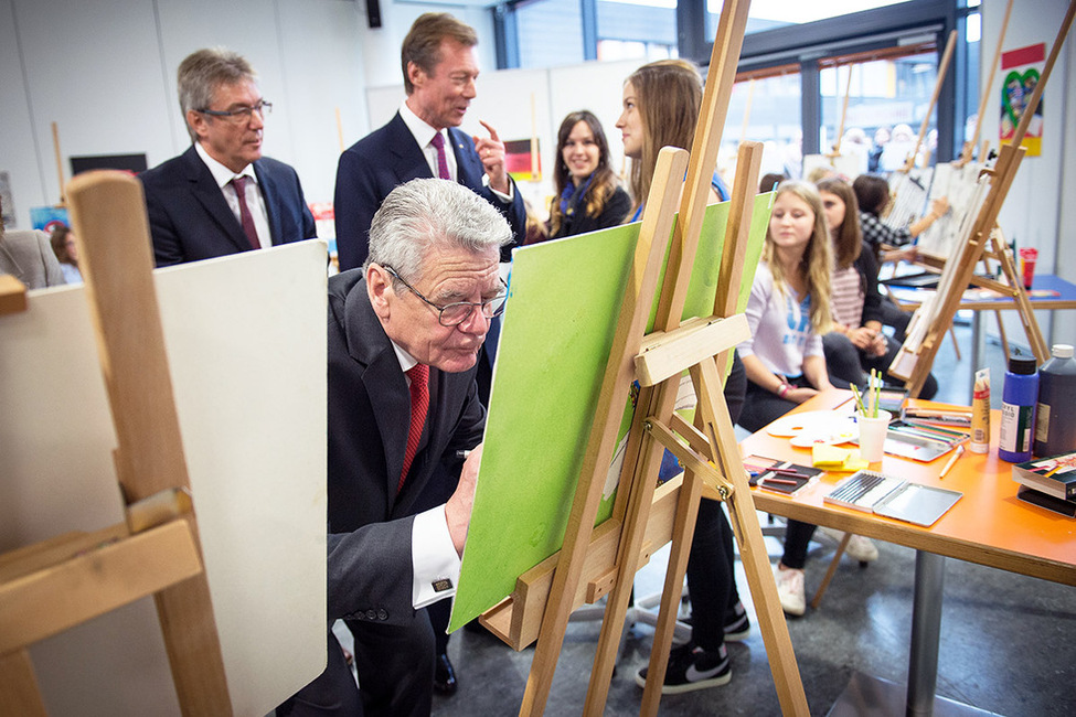 Bundespräsident Joachim Gauck besucht das Deutsch-Luxemburgische Schengen-Lyzeum anlässlich des Staatsbesuchs im Großherzogtum Luxemburg